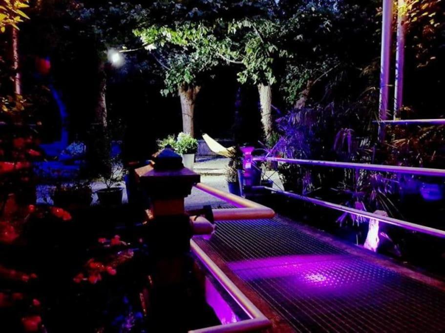 Zentral Club Neutron-Jacuzzi Apartman Belmonte De Miranda Kültér fotó