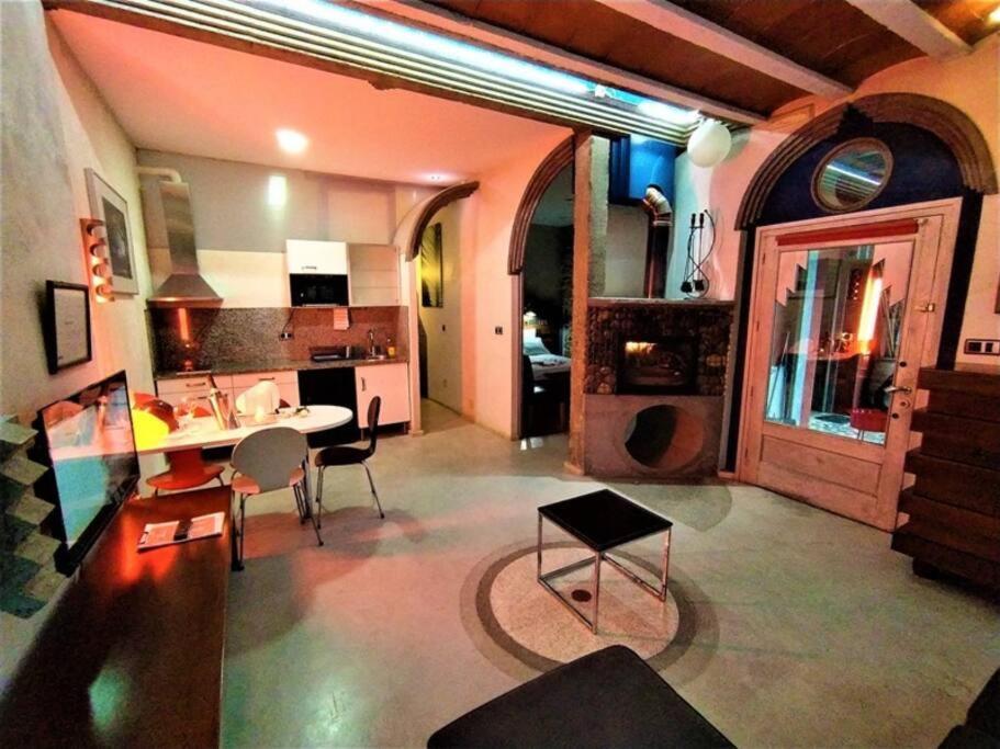 Zentral Club Neutron-Jacuzzi Apartman Belmonte De Miranda Kültér fotó