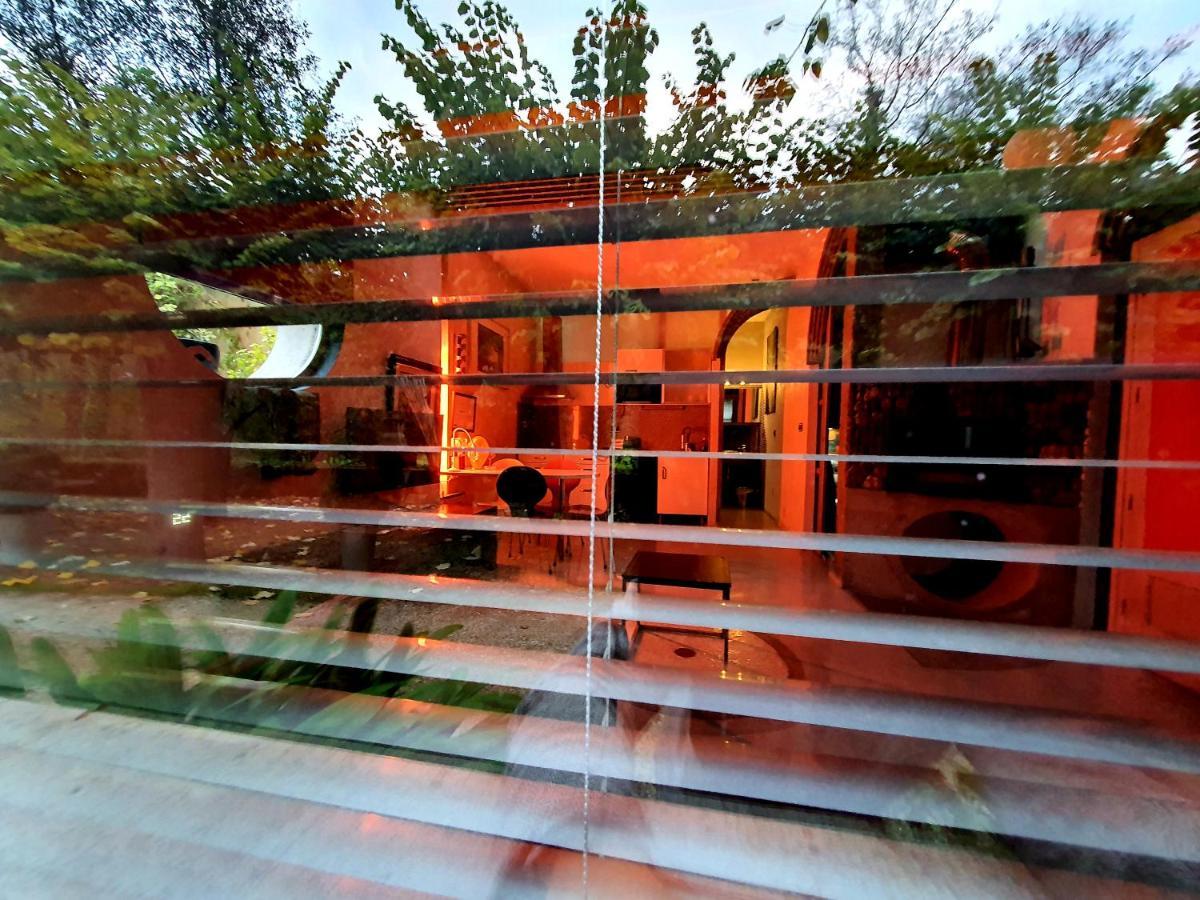 Zentral Club Neutron-Jacuzzi Apartman Belmonte De Miranda Kültér fotó