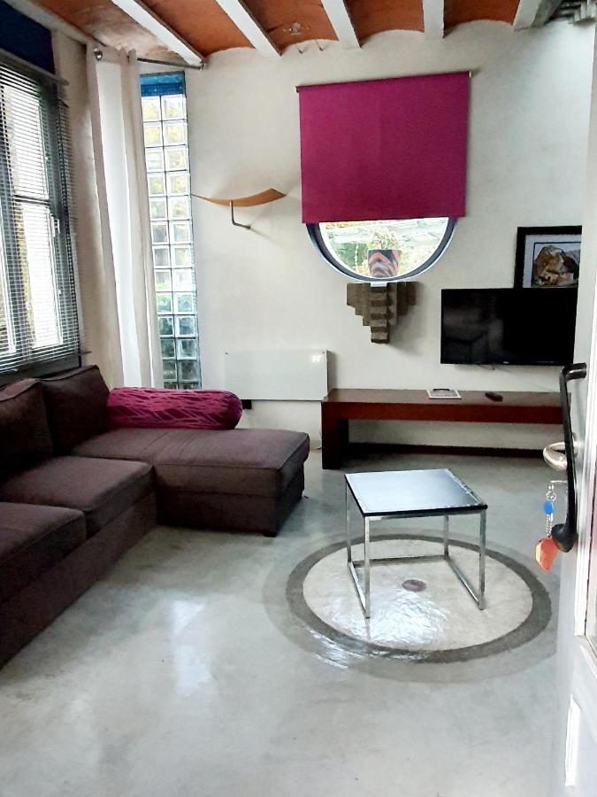 Zentral Club Neutron-Jacuzzi Apartman Belmonte De Miranda Kültér fotó